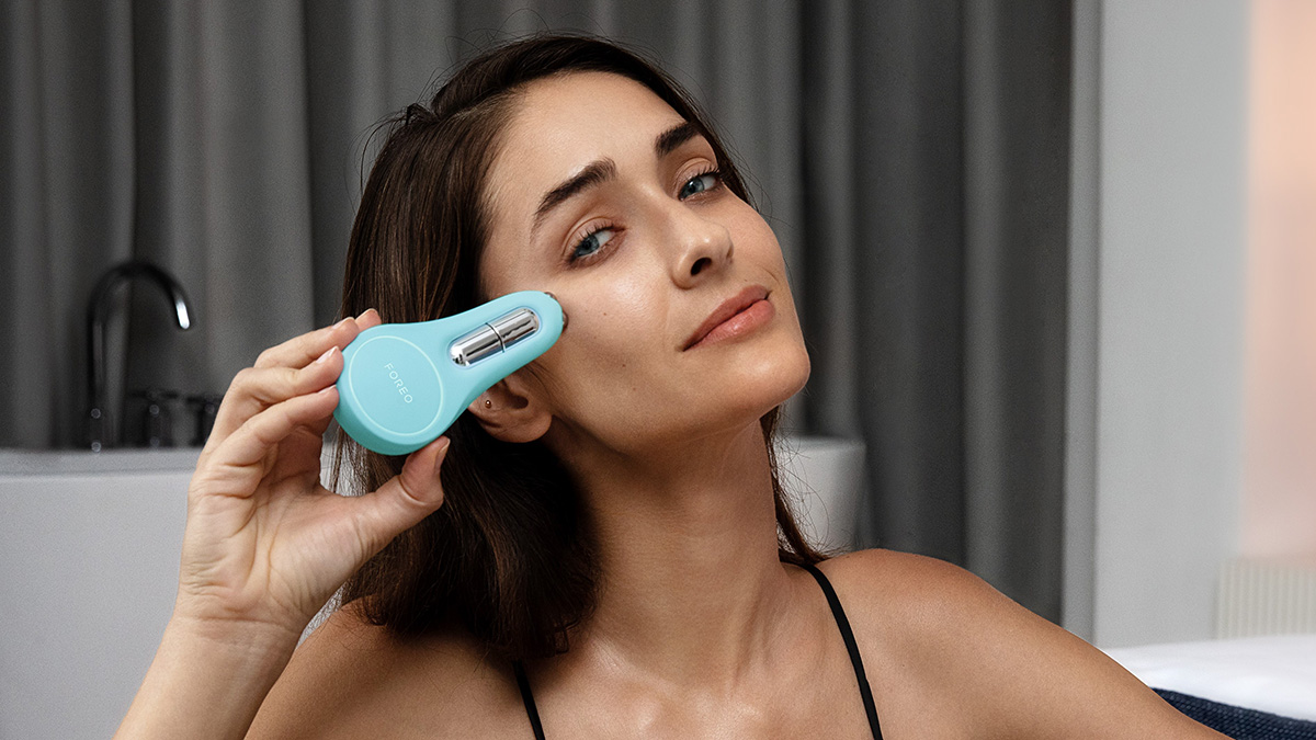 How To Use BEAR™ 2 eyes & lips? | FOREO